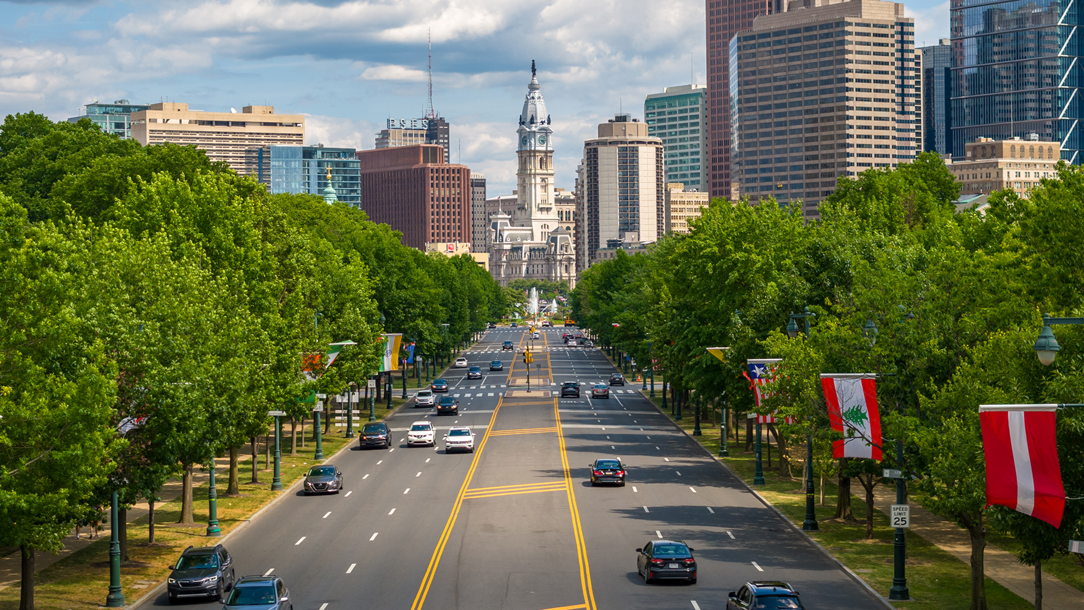 benjamin franklin parkway city hall photo by elevated angles for visit philadelphia